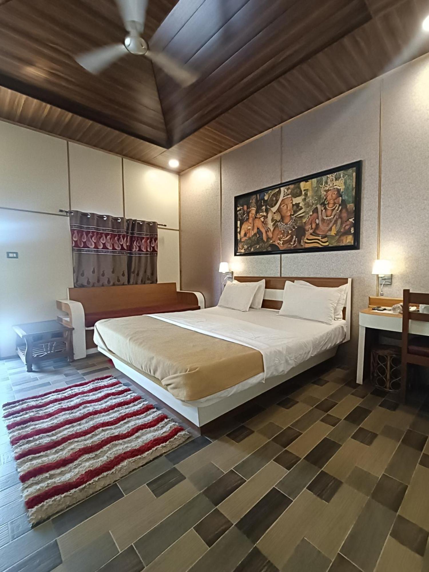 Ellora Heritage Resort Eksteriør billede